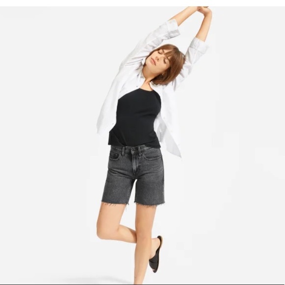 Everlane The Denim Short- Washed Black - Picture 2 of 10